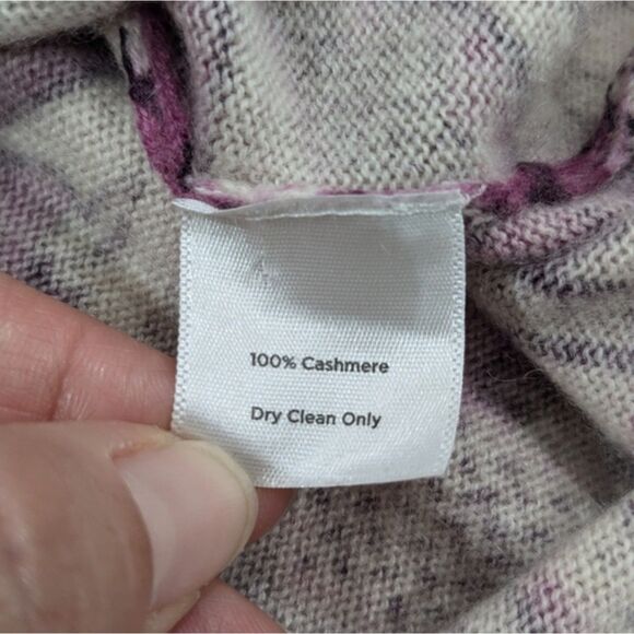 Talbots Petite Pure Cashmere Purple Gray Floral Cardigan Sweater 3/4 Sleeve SP - Picture 8 of 8